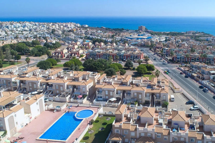 Resale - Apartamento/Bungalow - Torrevieja  - Aguas Nuevas