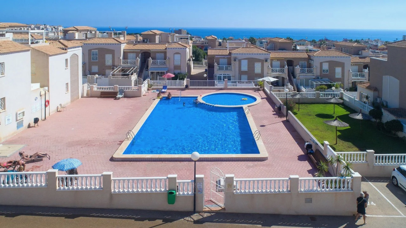 Lägenhet / Bungalow  - Resale - Torrevieja  - Aguas Nuevas