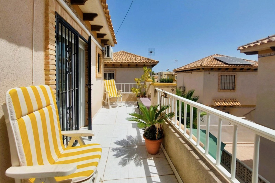 Resale - Duplex / Adosado - Torrevieja  - La Rosaleda - Los Frutales