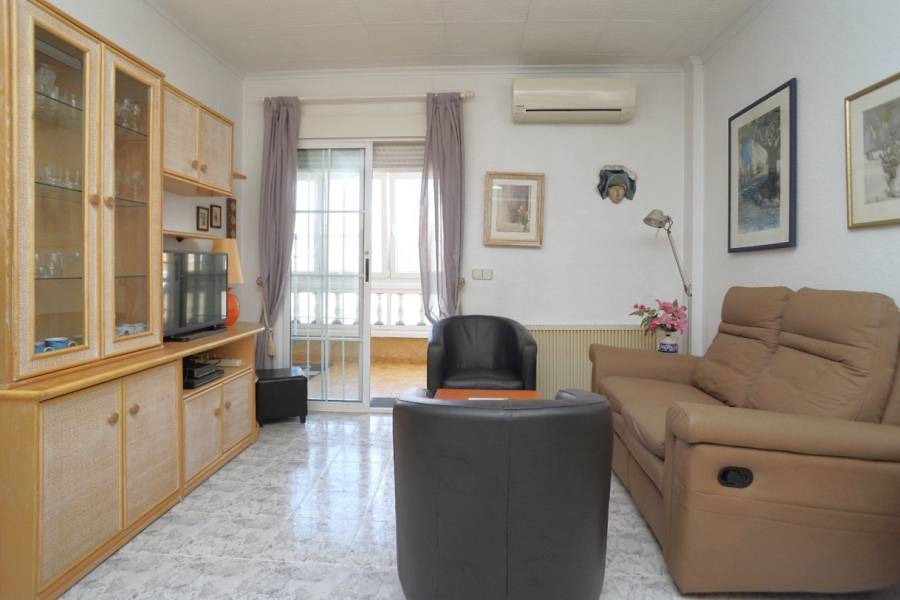 Resale - Apartamento/Bungalow - Torrevieja  - Aguas Nuevas