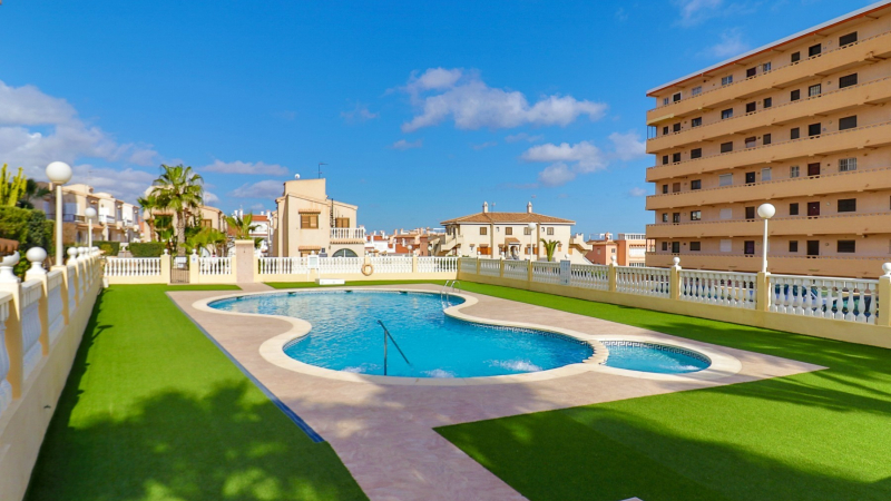 Lägenhet / Bungalow  - Resale - Torrevieja  - Torreblanca