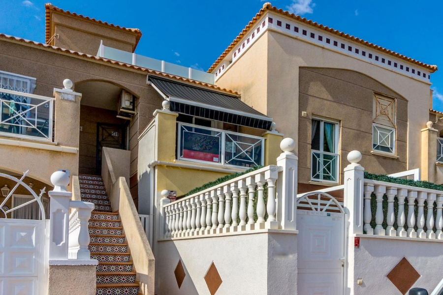 Resale - Apartment/Bungalow - Torrevieja  - Aguas Nuevas