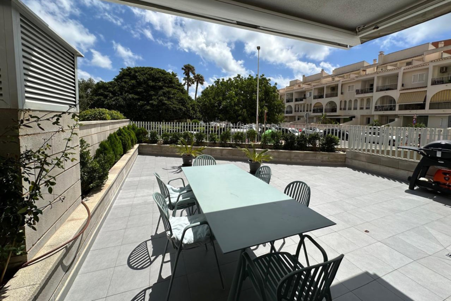 Resale - Apartment/Bungalow - Torrevieja  - La Mata