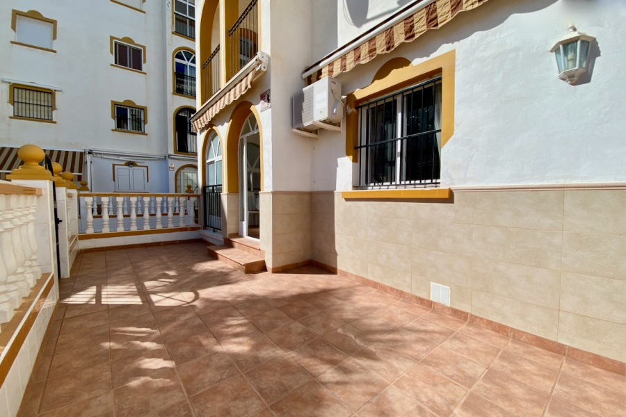 Resale - Apartment/Bungalow - Torrevieja  - Molino Blanco