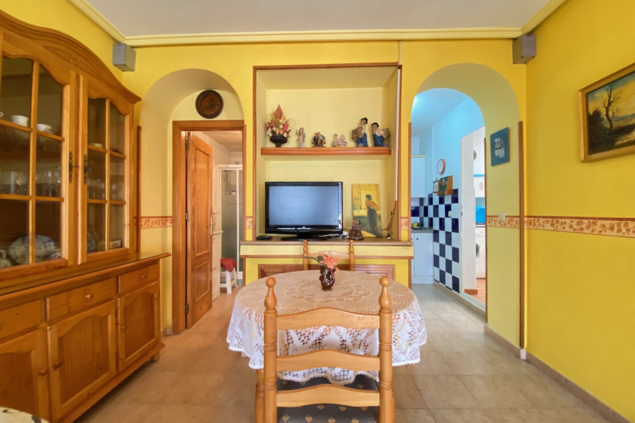 Resale - Lägenhet / Bungalow  - Torrevieja  - Molino Blanco