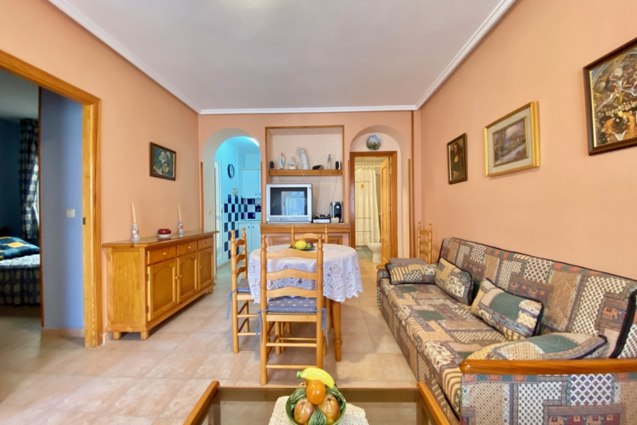 Resale - Lägenhet / Bungalow  - Torrevieja  - Molino Blanco