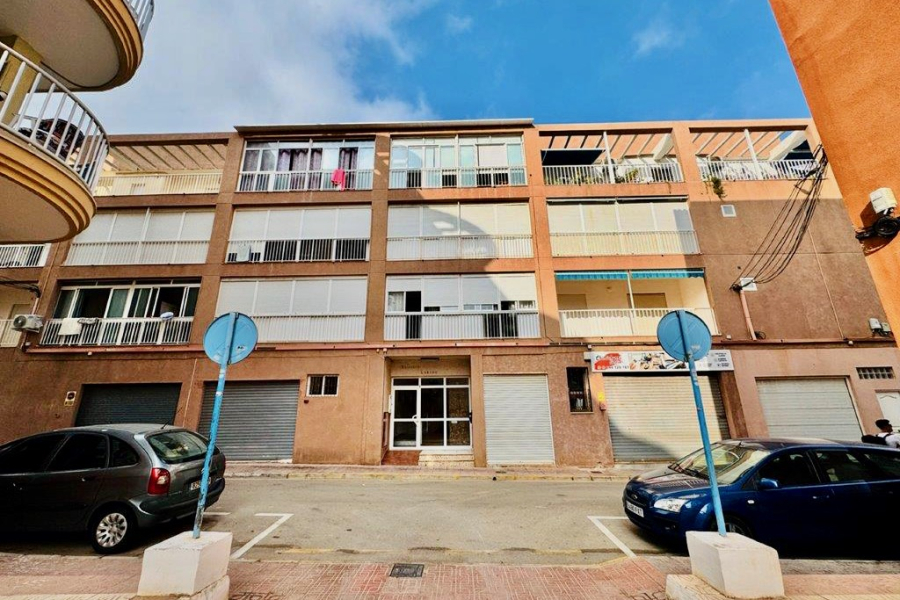 Resale - Apartment/Bungalow - Torrevieja  - La Mata