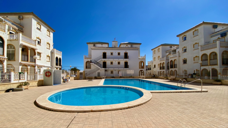 Apartment/Bungalow - Resale - Torrevieja  - Molino Blanco