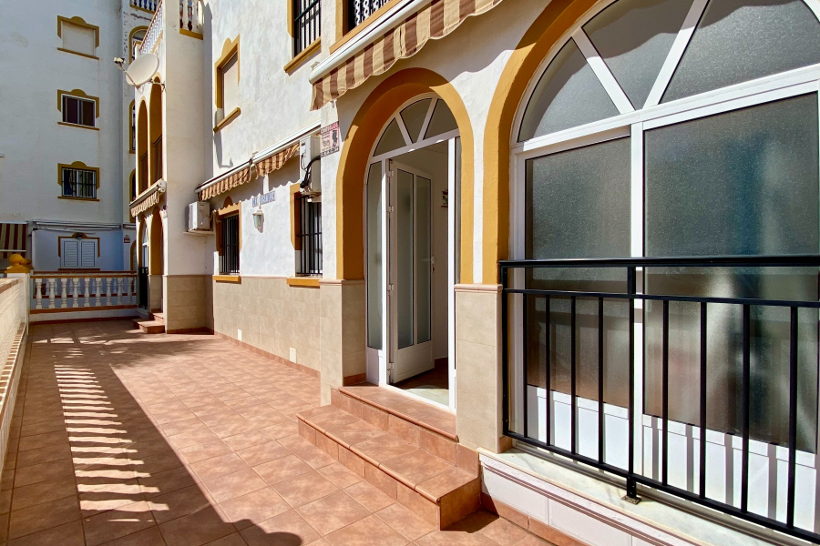 Resale - Apartamento/Bungalow - Torrevieja  - Molino Blanco