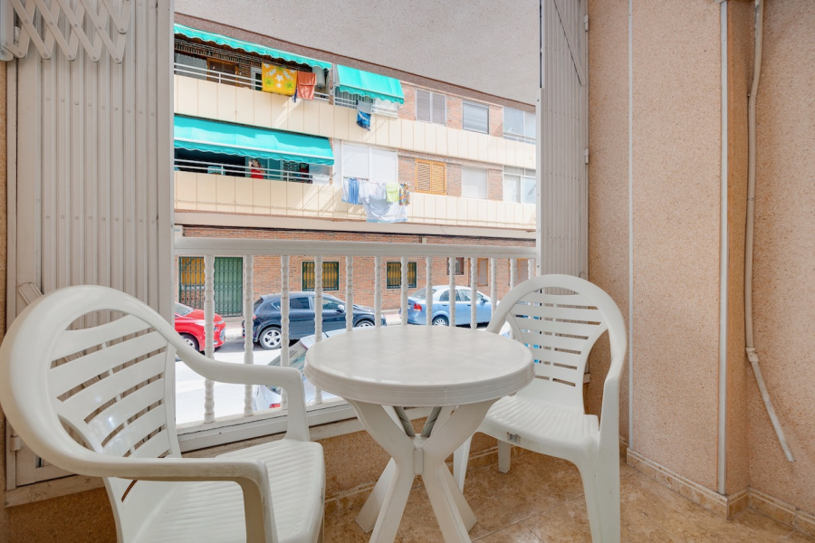 Resale - Lägenhet / Bungalow  - Torrevieja  - El Acequión