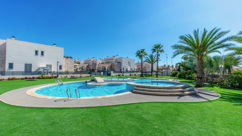 Lägenhet / Bungalow  - Resale - Torrevieja  - Aguas Nuevas