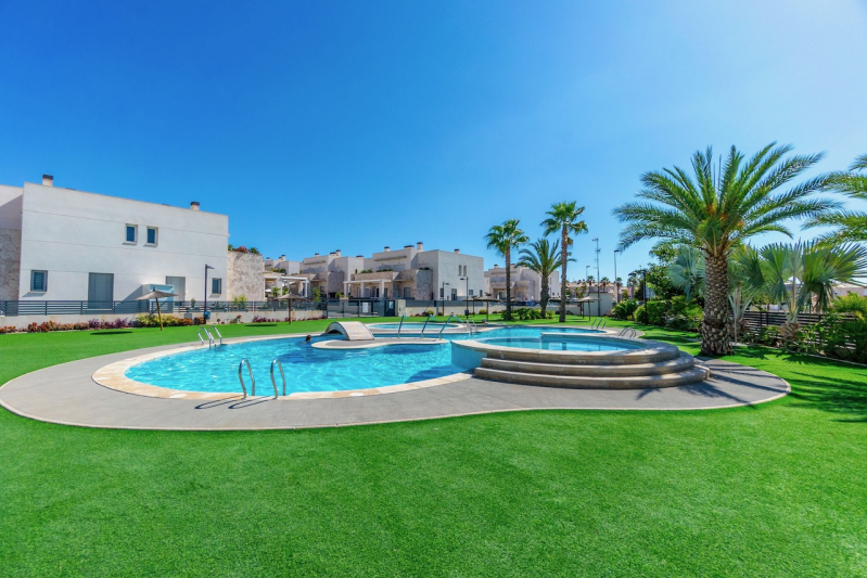 Lägenhet / Bungalow  - Resale - Torrevieja  - Aguas Nuevas