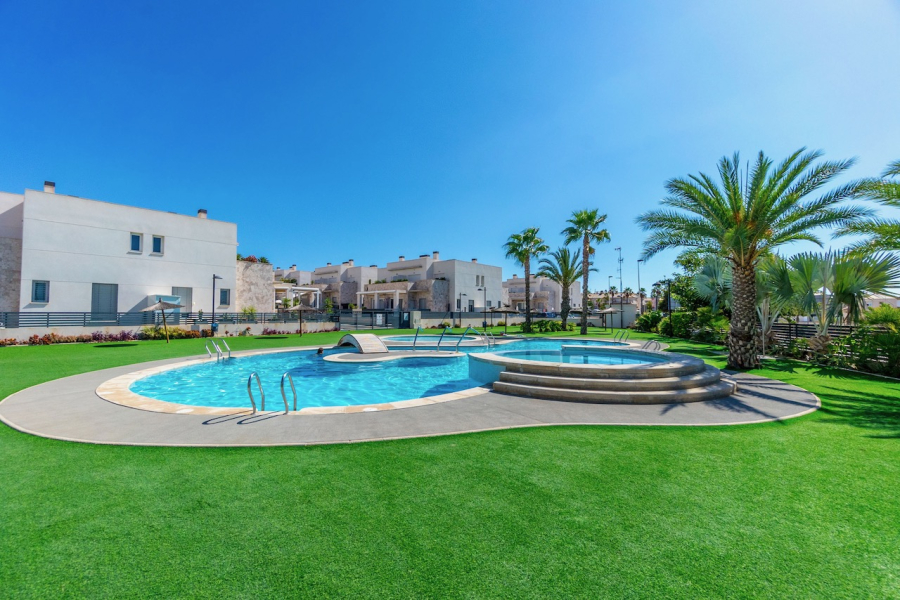 Resale - Lägenhet / Bungalow  - Torrevieja  - Aguas Nuevas