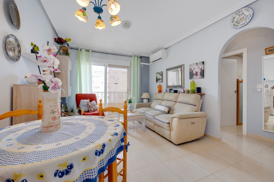 Resale - Apartamento/Bungalow - Torrevieja  - Playa del Cura