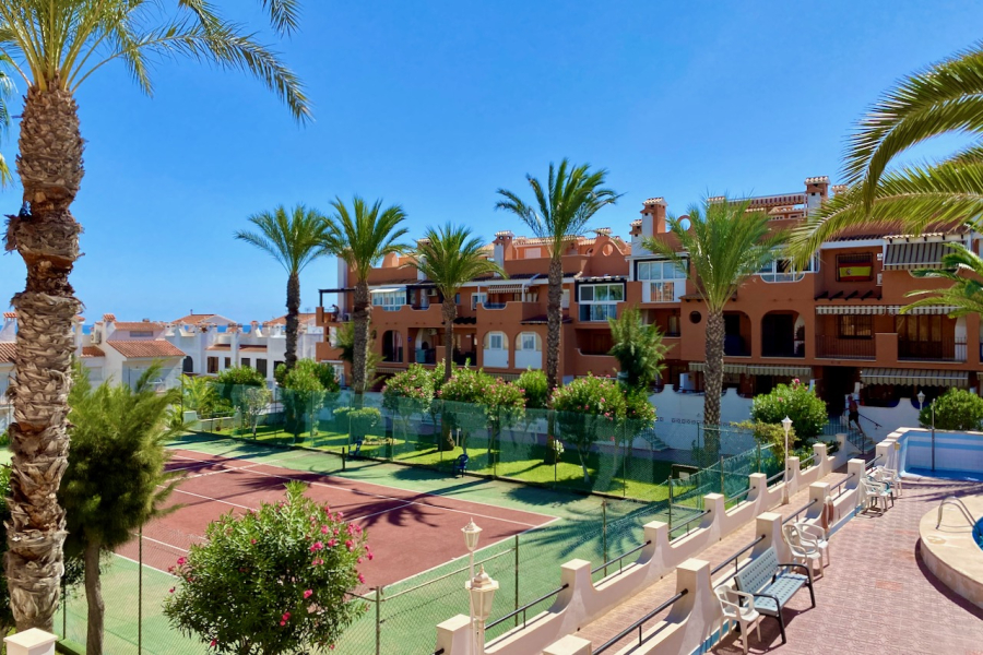 Resale - Apartment/Bungalow - Torrevieja  - La Mata