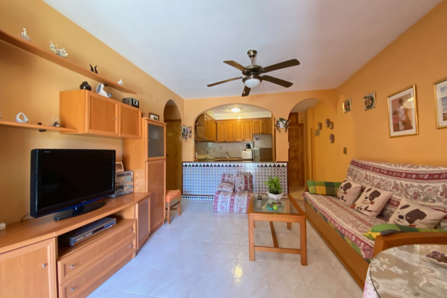 Resale - Lägenhet / Bungalow  - Torrevieja  - La Mata