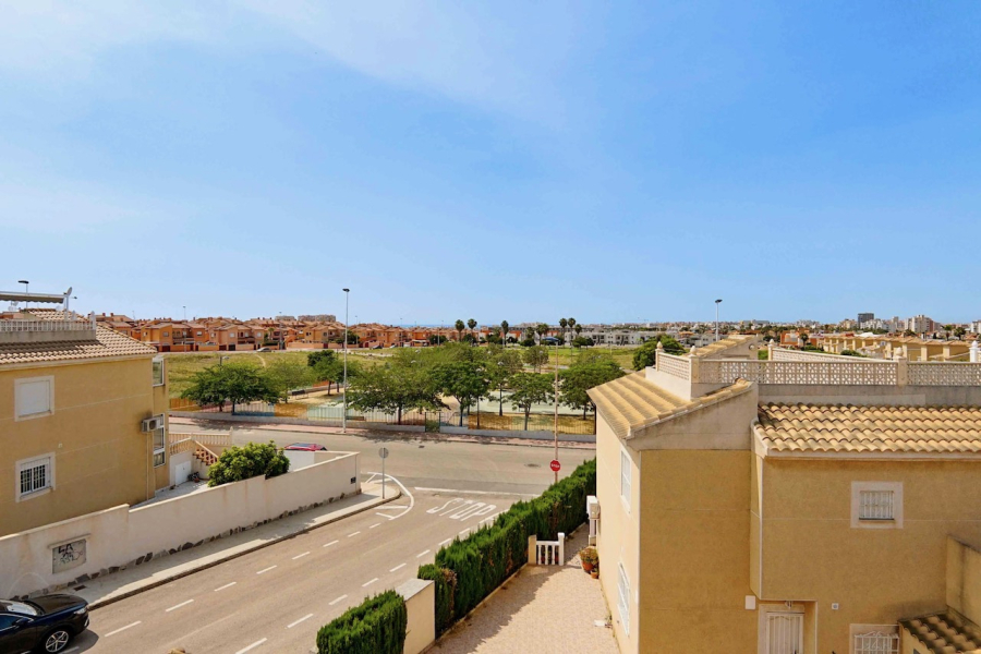 Resale - Lägenhet / Bungalow  - Torrevieja  - Aguas Nuevas