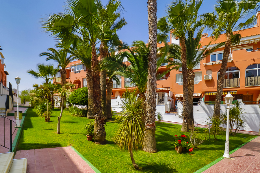 Resale - Apartment/Bungalow - Torrevieja  - La Mata