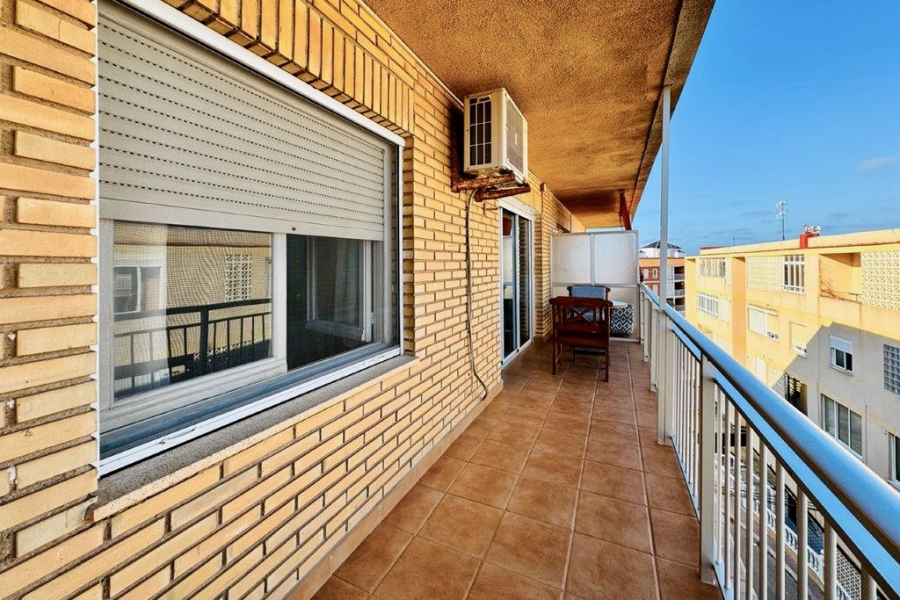 Resale - Apartamento/Bungalow - Torrevieja  - La Mata