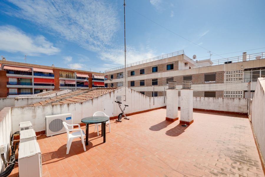 Resale - Apartamento/Bungalow - Torrevieja  - El Acequión