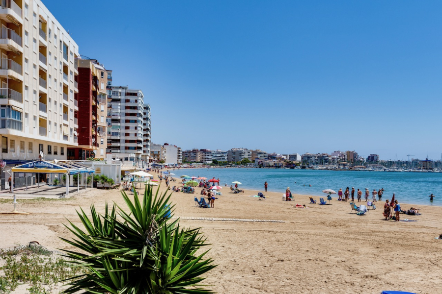 Resale - Apartment/Bungalow - Torrevieja  - El Acequión