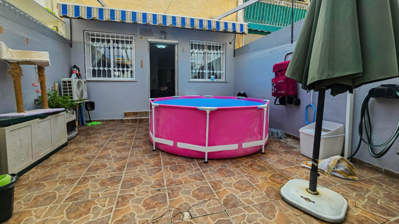 Lägenhet / Bungalow  - Resale - Torrevieja  - Nueva Torrevieja