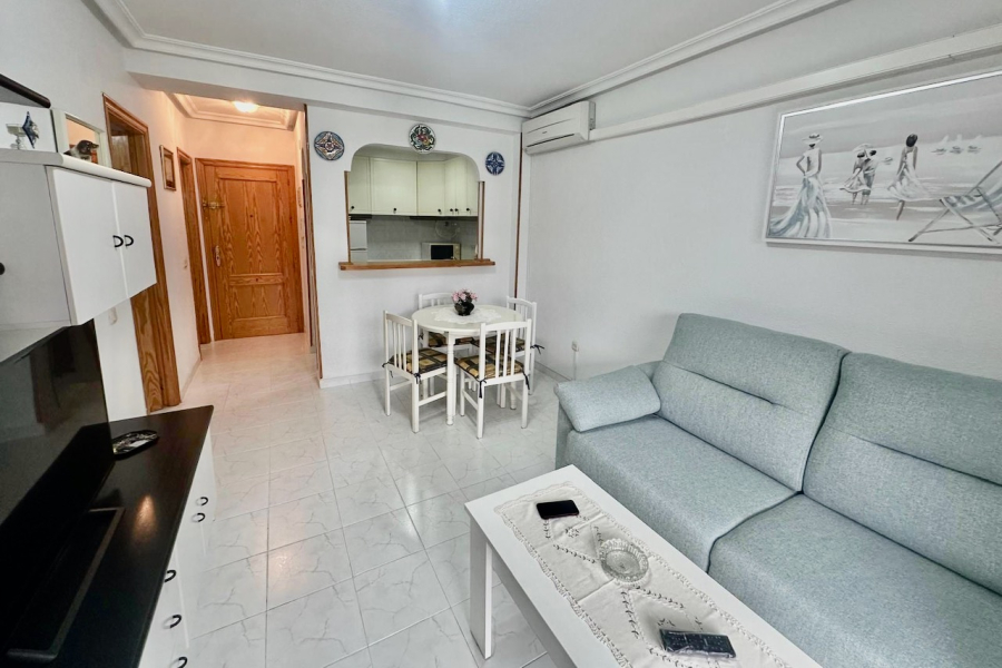 Resale - Apartment/Bungalow - Torrevieja  - La Mata