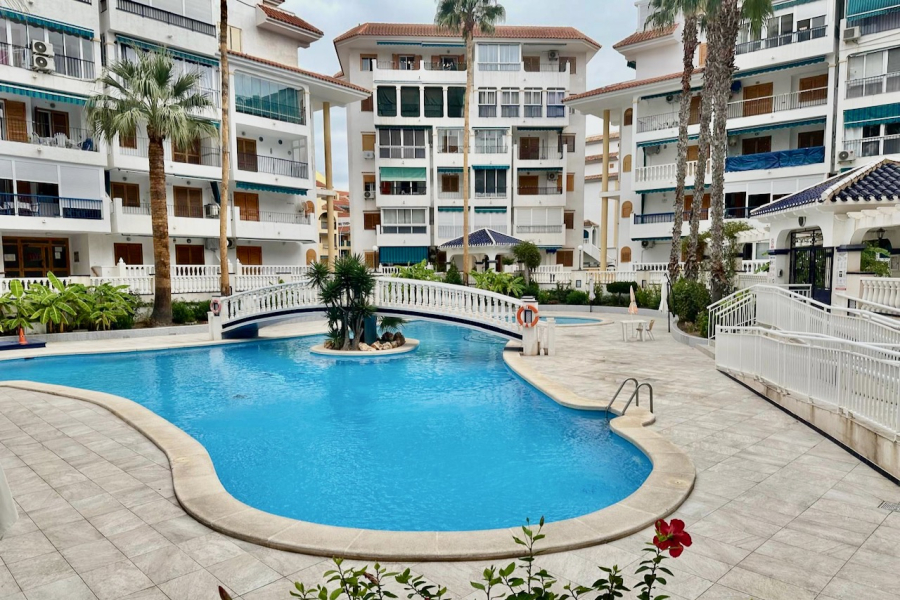 Resale - Apartment/Bungalow - Torrevieja  - La Mata