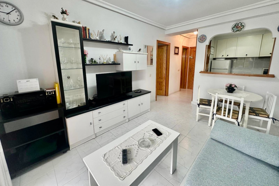 Resale - Lägenhet / Bungalow  - Torrevieja  - La Mata