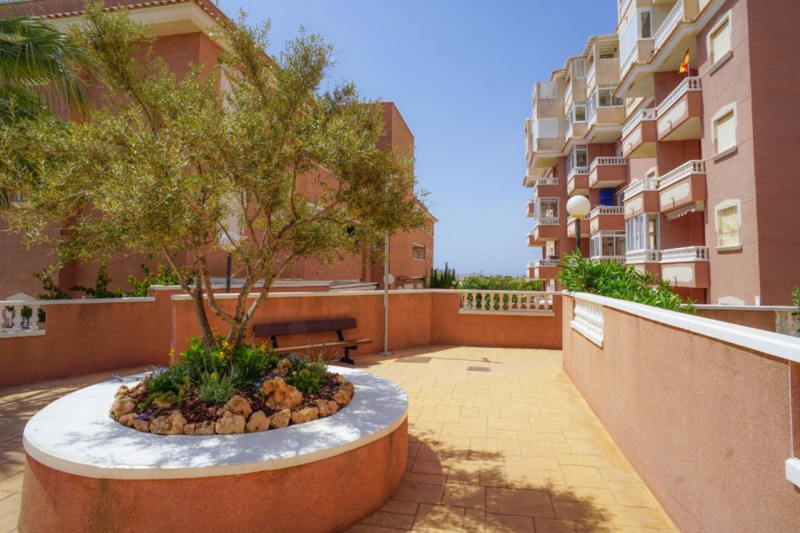 Resale - Apartamento/Bungalow - Torrevieja  - Torre del Moro