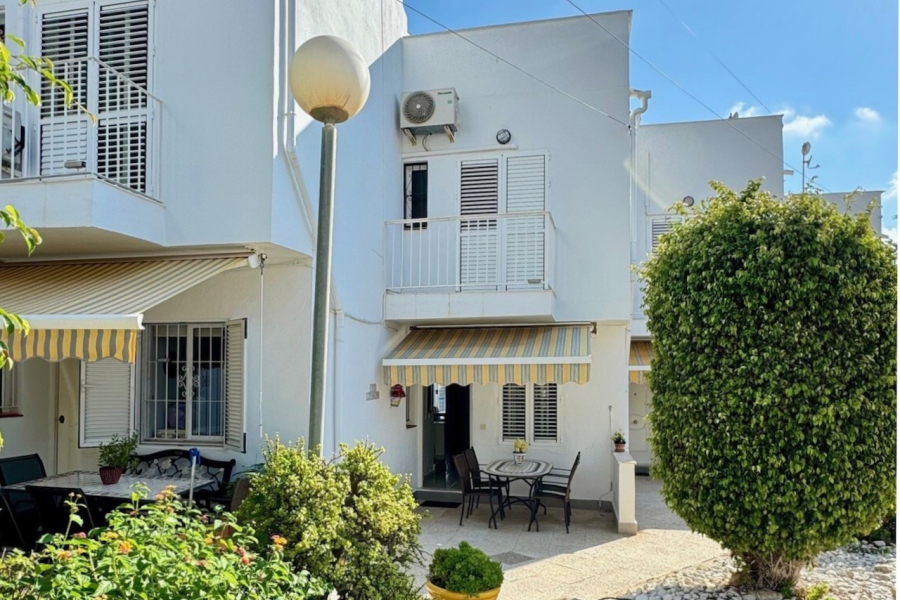 Resale - Duplex / Adosado - Torrevieja  - Molino Blanco