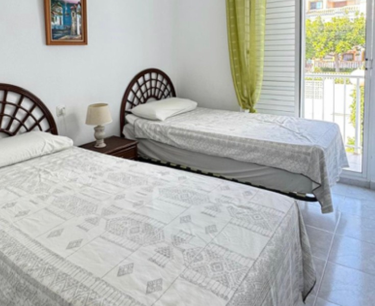 Resale - Duplex / Adosado - Torrevieja  - Molino Blanco