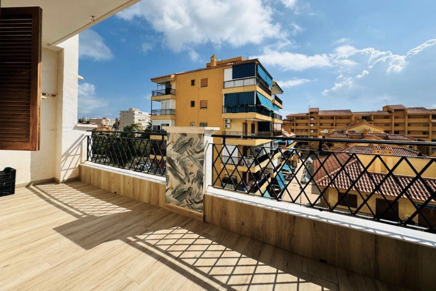 Resale - Apartment/Bungalow - Torrevieja  - La Mata