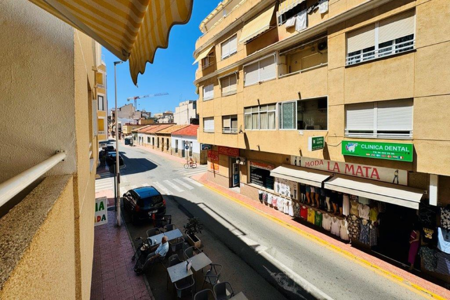 Resale - Apartment/Bungalow - Torrevieja  - La Mata