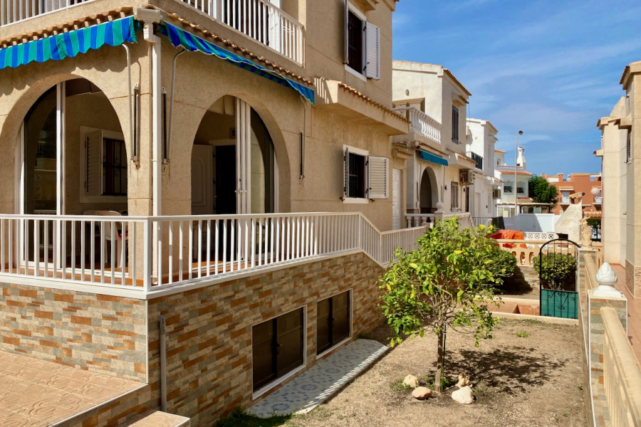 Resale - Townhouse / Duplex - Torrevieja  - Torreblanca