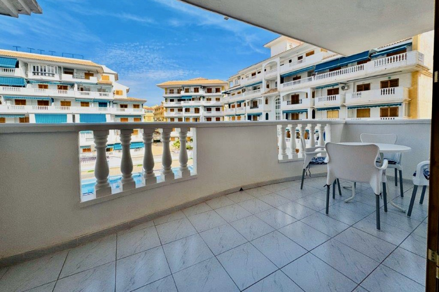 Resale - Apartment/Bungalow - Torrevieja  - La Mata