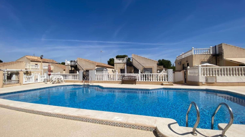 Villa - Resale - Torrevieja  - Los Balcones