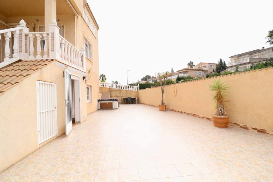 Resale - Villa - Torrevieja  - Los Balcones