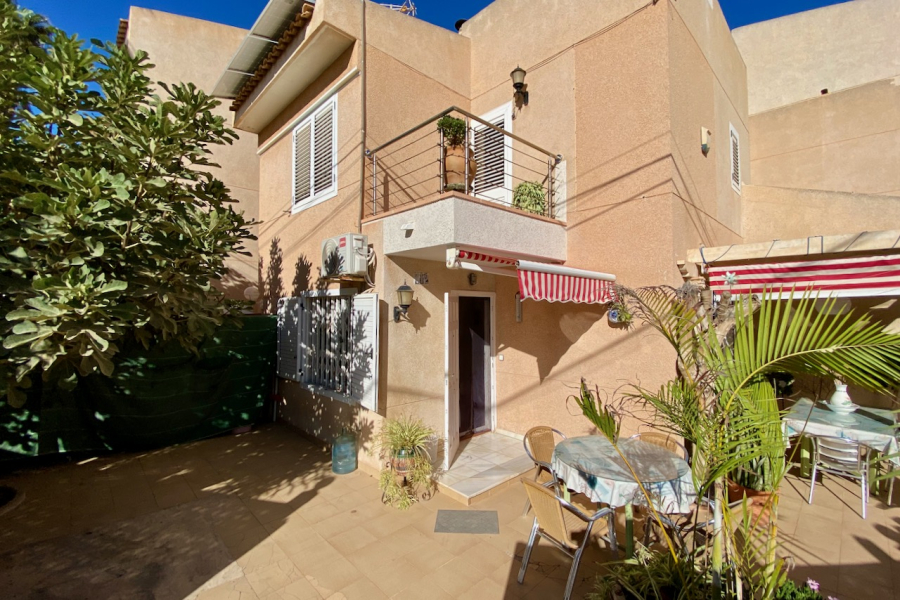 Resale - Villa / Semi detached - Torrevieja  - La Rosaleda - Los Frutales