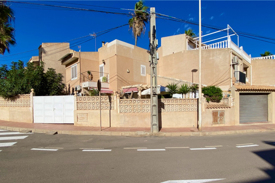 Resale - Villa - Torrevieja  - La Rosaleda - Los Frutales