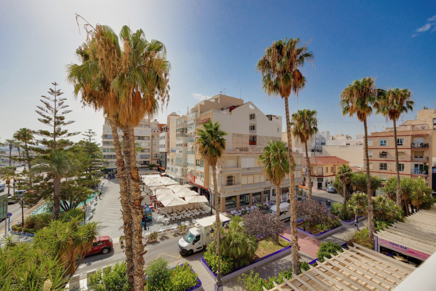 Resale - Apartamento/Bungalow - Torrevieja  - Centro