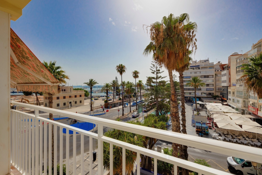 Resale - Apartamento/Bungalow - Torrevieja  - Centro