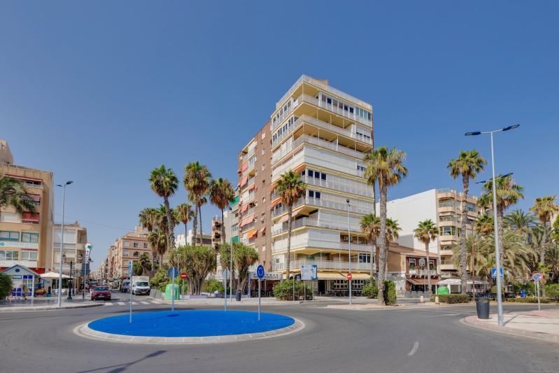 Apartment/Bungalow - Resale - Torrevieja  - Center