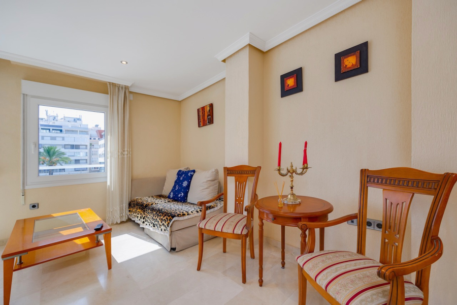 Resale - Apartamento/Bungalow - Torrevieja  - Centro