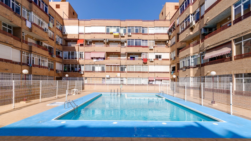 Apartment/Bungalow - Resale - Torrevieja  - El Molino