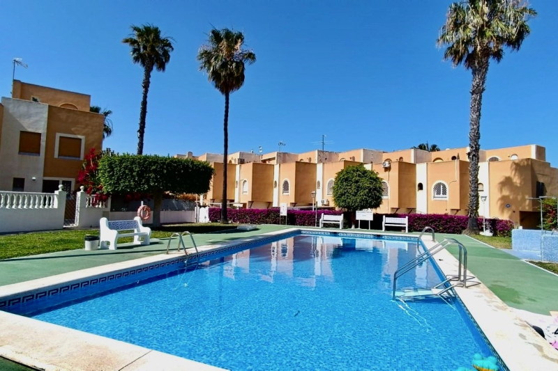 Lägenhet / Bungalow  - Resale - Torrevieja  - Torreblanca