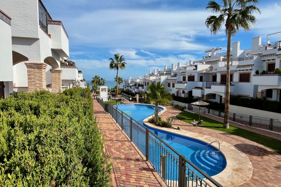 Resale - Apartment/Bungalow - Torrevieja  - Azul Beach