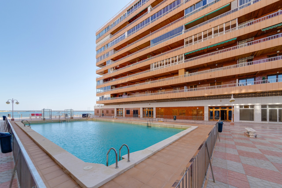 Resale - Apartment/Bungalow - Torrevieja  - El Acequión