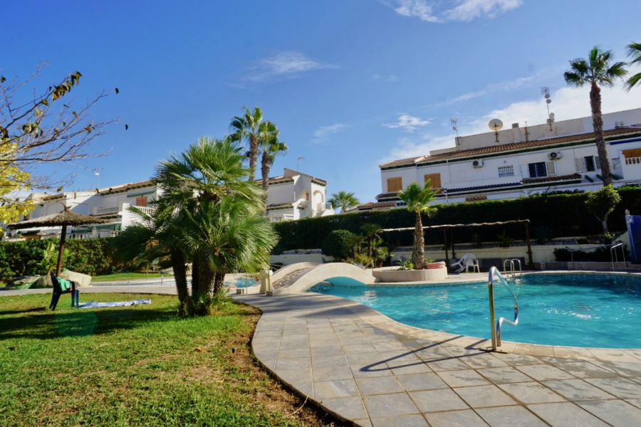 Resale - Apartment/Bungalow - Torrevieja  - La Mata