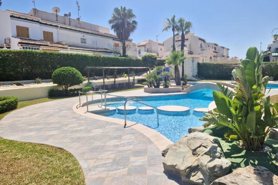 Resale - Apartment/Bungalow - Torrevieja  - La Mata